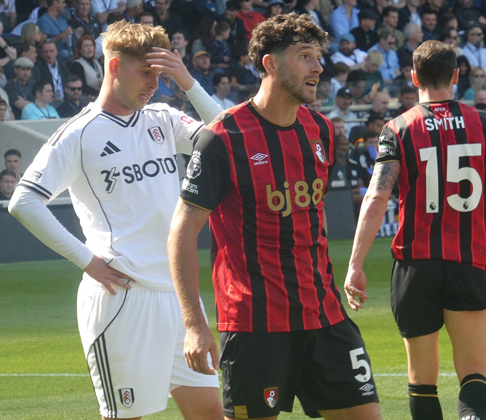 Tottenham ficha a Marcos Senesi como agente libre tras su salida del Bournemouth