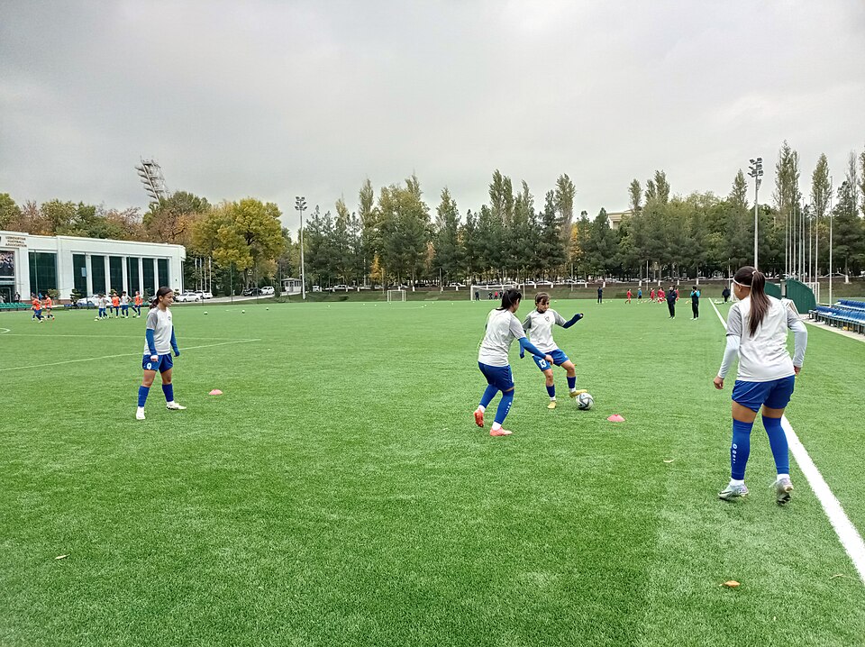Uzbekistán debuta en un Mundial con Fabio Cannavaro al mando
